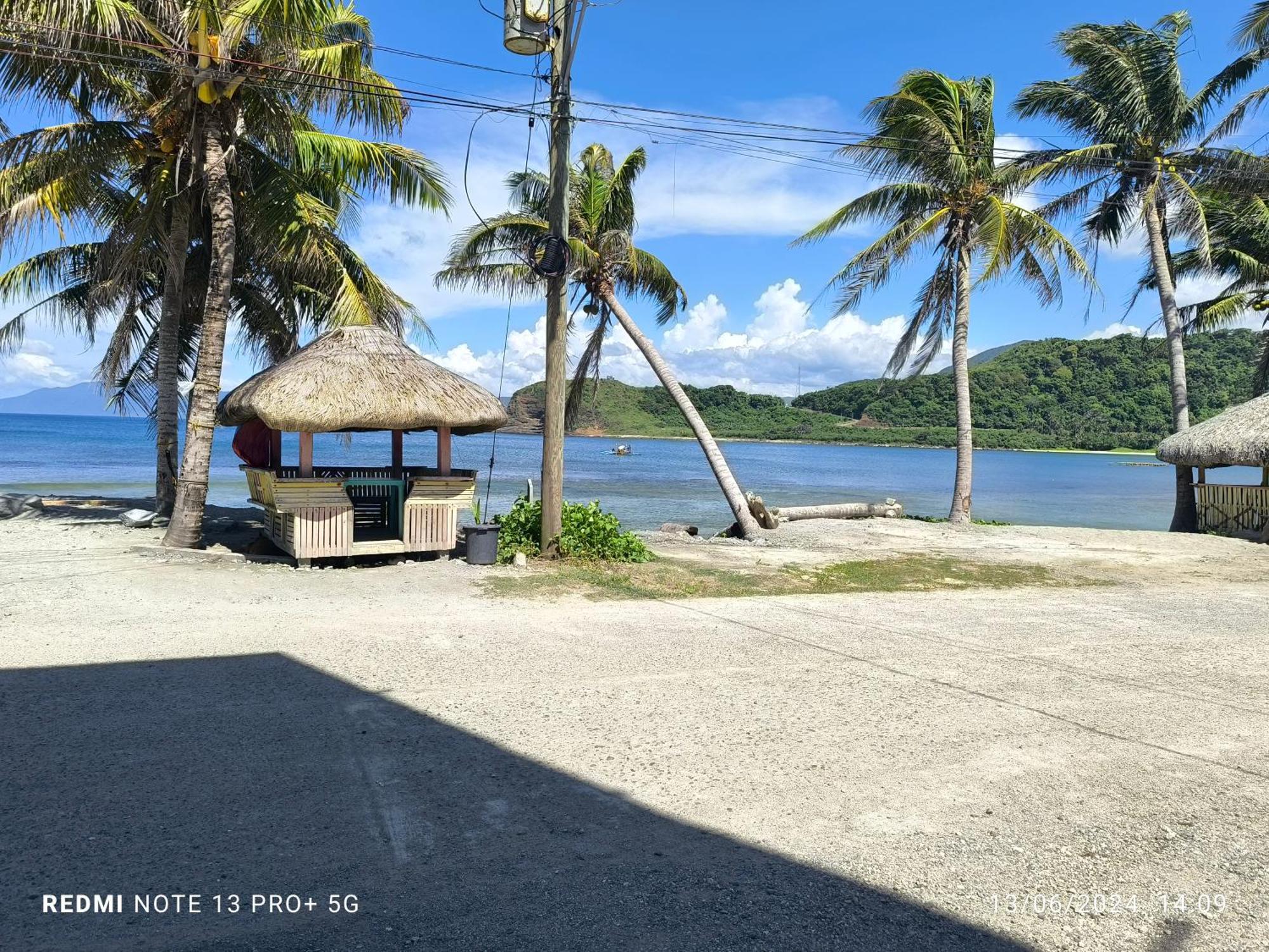 Jay Henry Transient Beach House, B Pagudpud, Blue Lagoon Beach Exterior photo